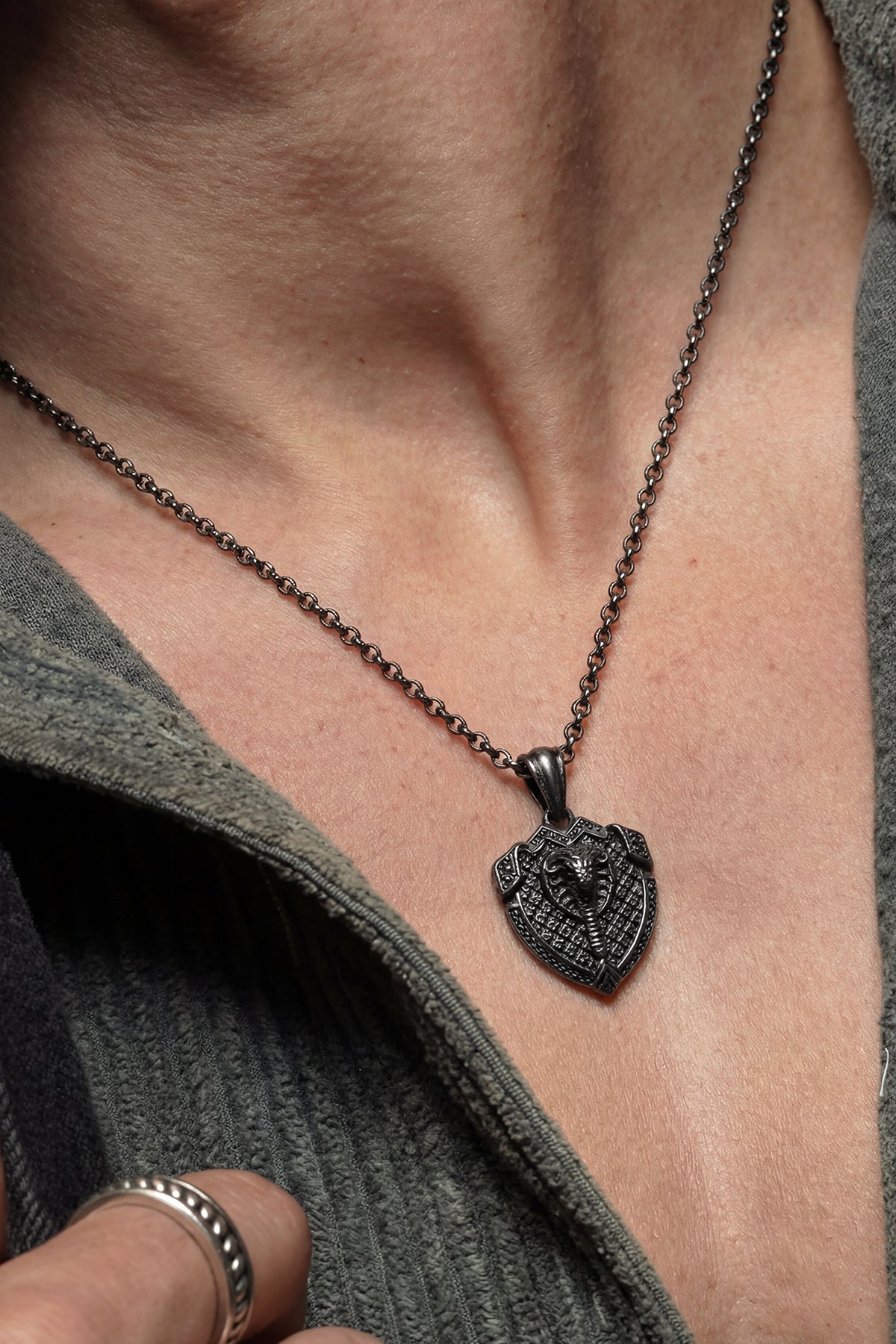 FULMEN 925 Ayar Gümüş İtalyan Model Antik Gümüş Renk Erkek Kolye FMK1002-A2